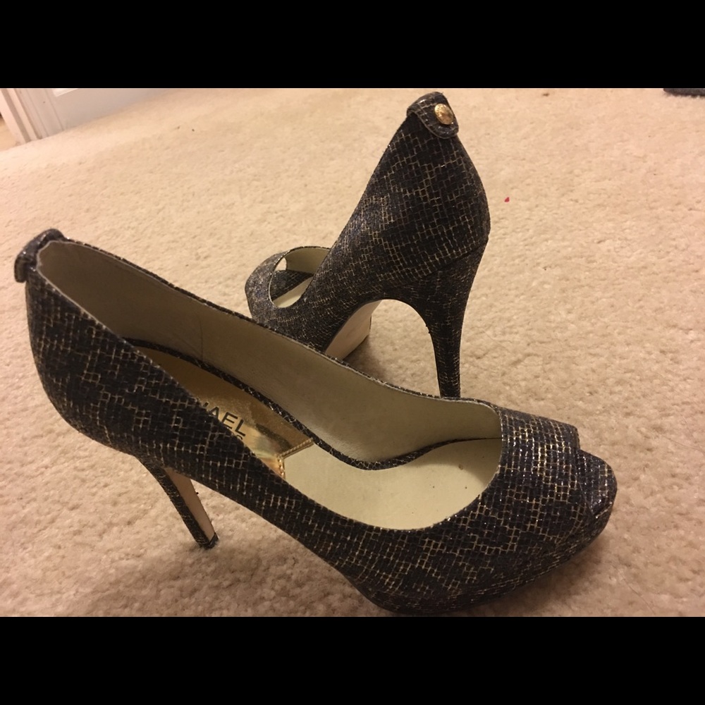 Micheal kors heels, pumps